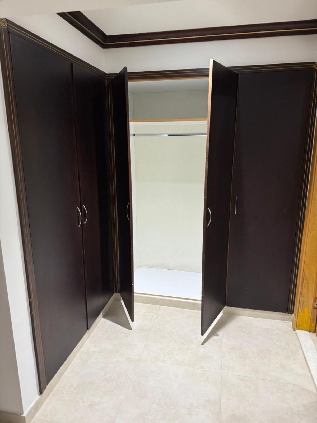 Backpackers Heaven ! 18 Beds In A 2 Bedroom Apartment In Front Of Union Metro Station Diera Dubaj Zewnętrze zdjęcie