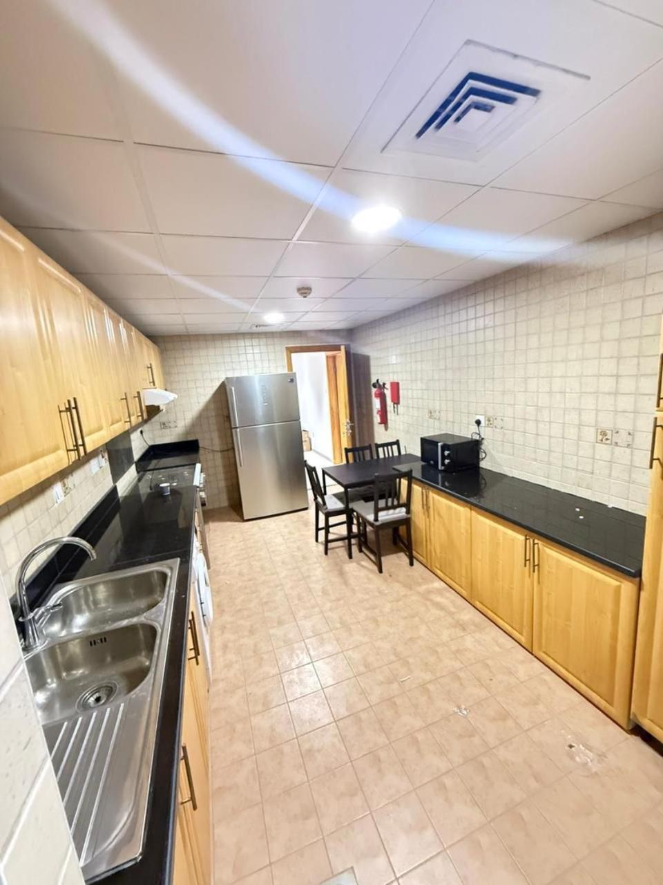 Backpackers Heaven ! 18 Beds In A 2 Bedroom Apartment In Front Of Union Metro Station Diera Dubaj Zewnętrze zdjęcie
